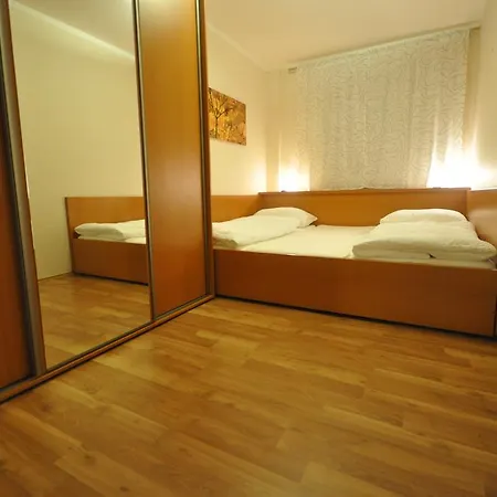 Apartmán Jeseniova 90m2 With Garage Praha