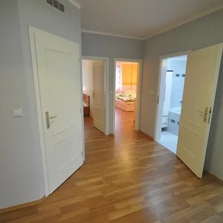 Apartmán Jeseniova 90m2 With Garage *