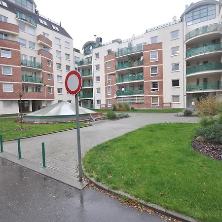 Jeseniova 90m2 With Garage Apartmán *