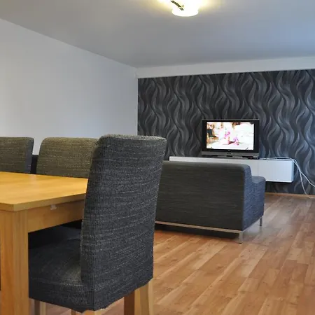 Apartmán Jeseniova 90m2 With Garage