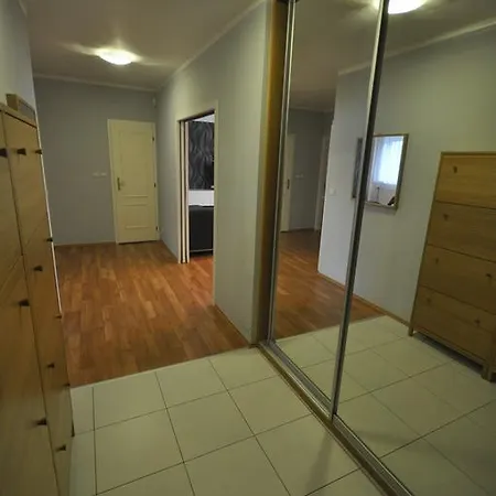 Apartmán Jeseniova 90m2 With Garage Praha