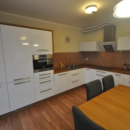 Jeseniova 90m2 With Garage Apartmán