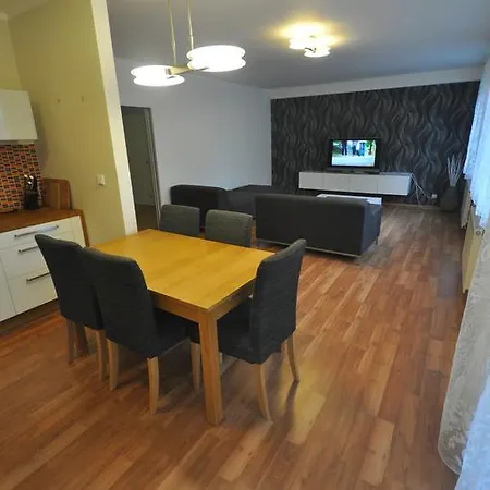 Apartmán Jeseniova 90m2 With Garage